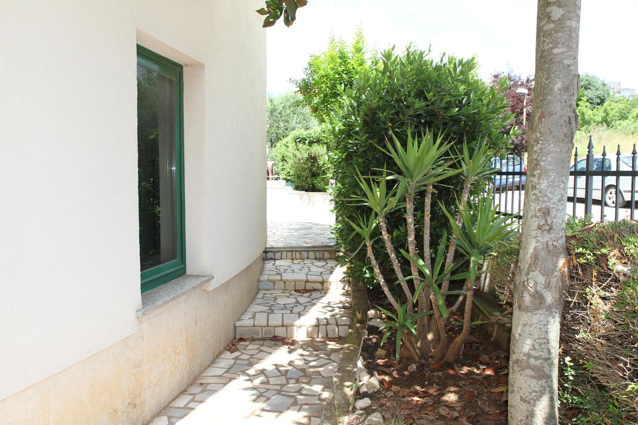 Apartment Vito *