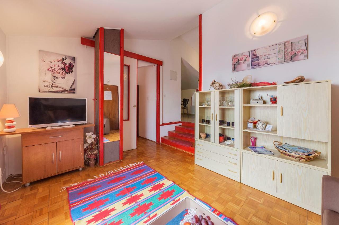 Apartment Vito *