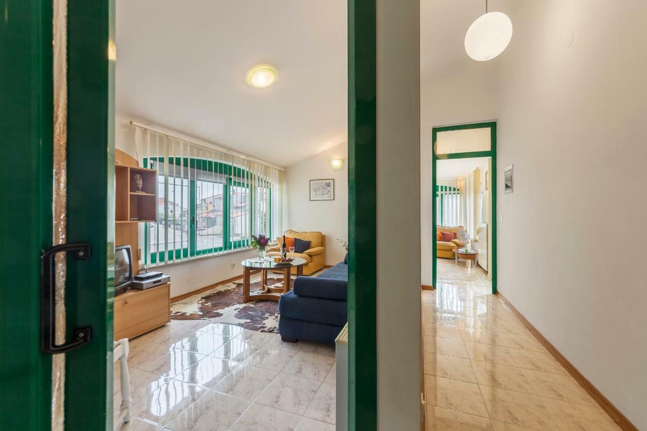 Apartment Vito *