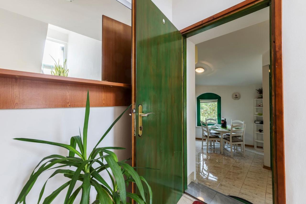 Apartment Vito *